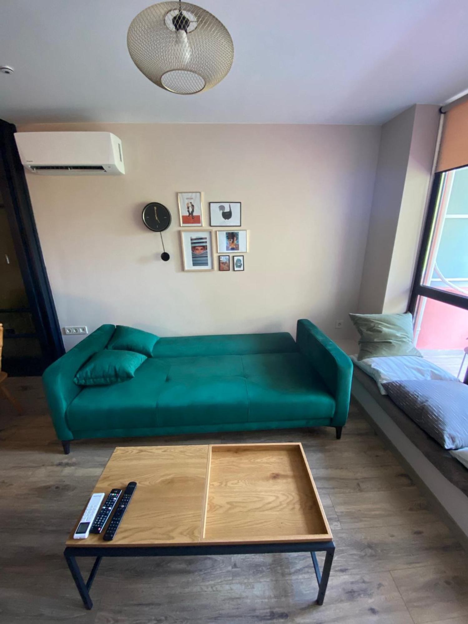 Lovely 1 Bedroom Apartment In The Heart Of Varna Ngoại thất bức ảnh